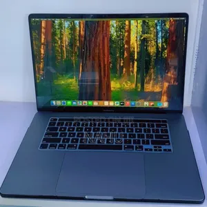 New Laptop Apple MacBook Pro M1 16GB Intel Core I9 SSD 512GB