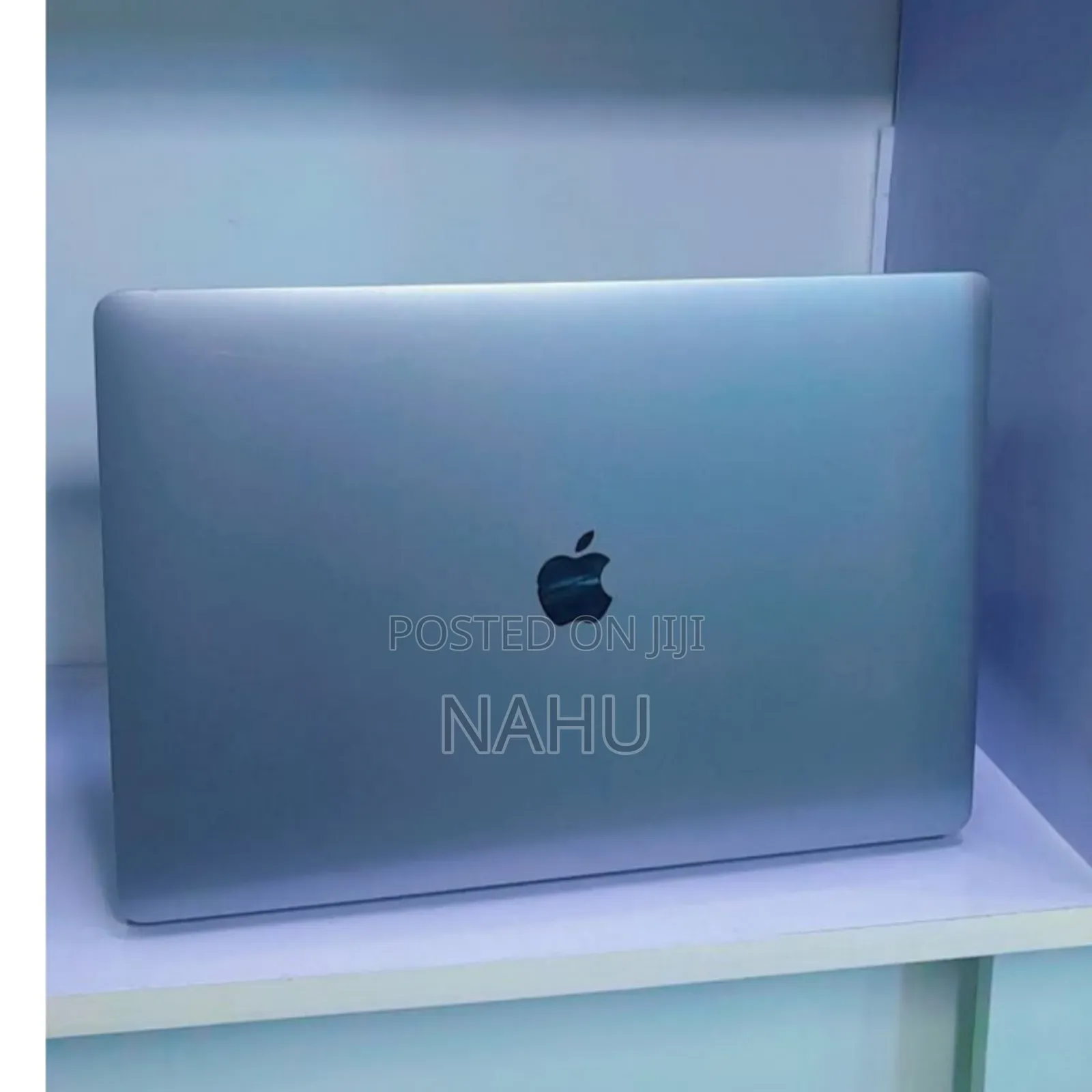 New Laptop Apple MacBook Pro M1 16GB Intel Core I9 SSD 512GB