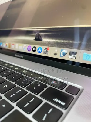 New Laptop Apple MacBook Pro 2019 32GB Intel Core I9 SSD 512GB