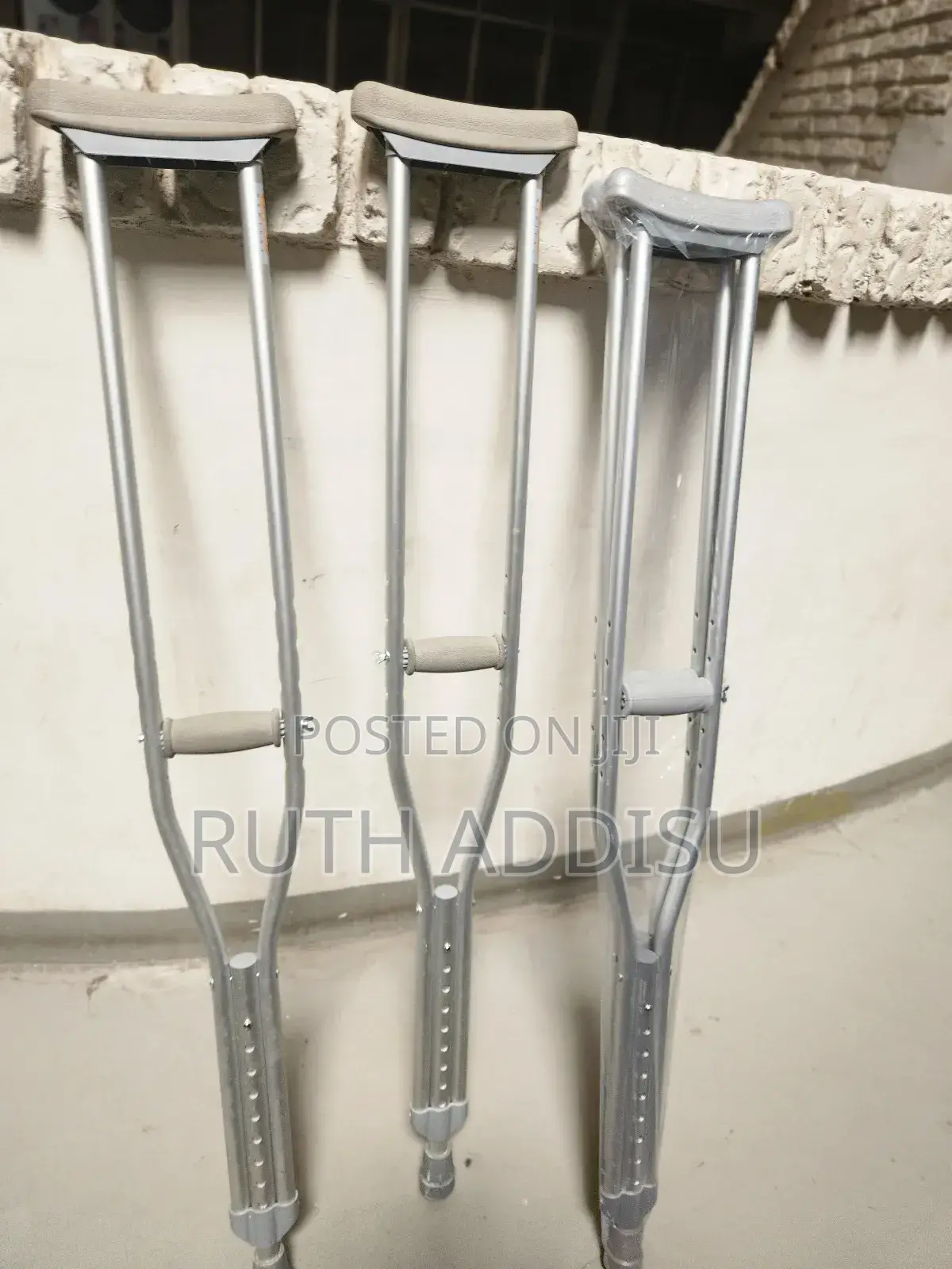 Crutches猴子axillary Bilateral Crutches重點crutches盎蔽crutches