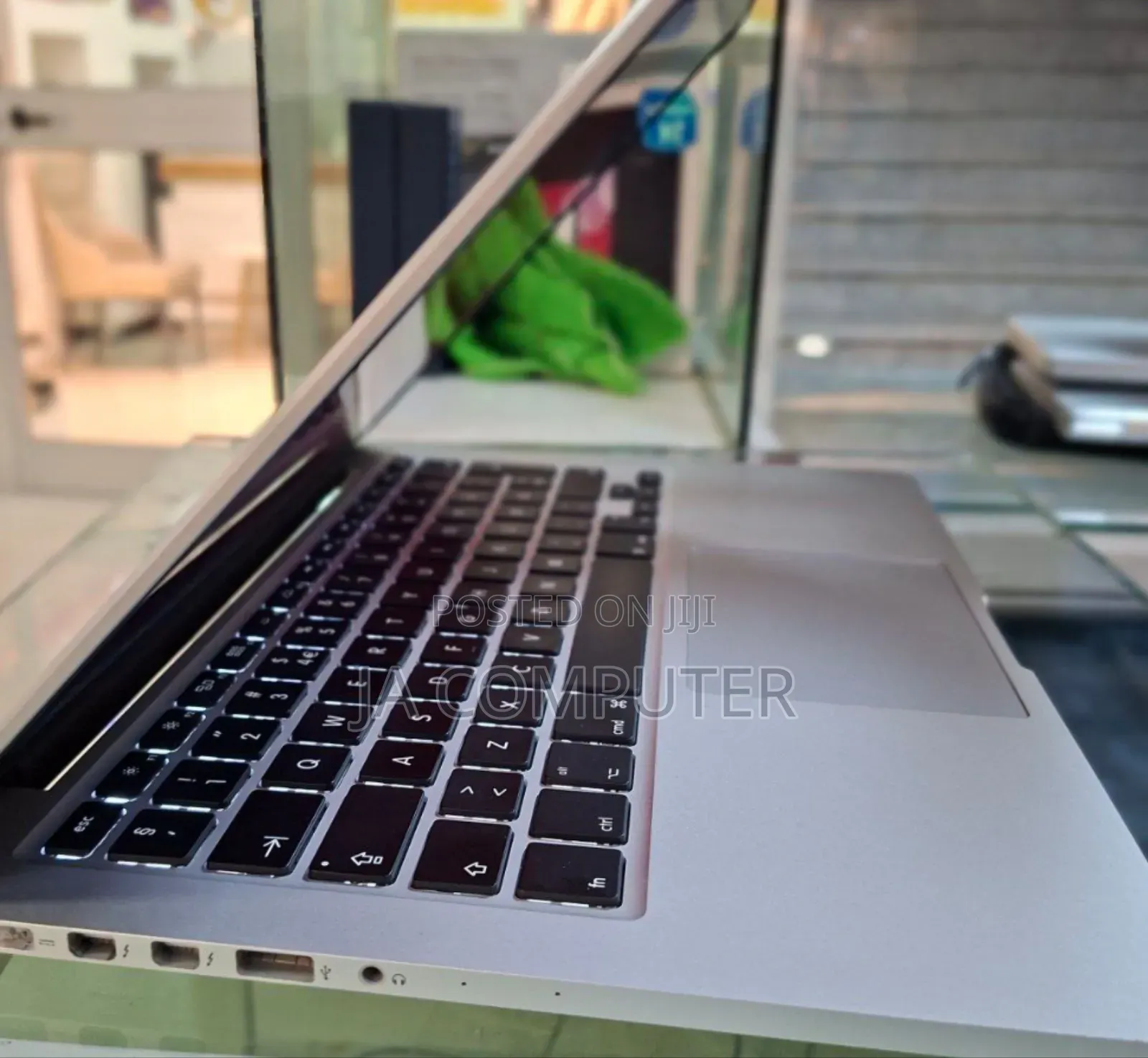 New Laptop Apple MacBook Pro 2013 16GB Intel Core I5 SSD 512GB