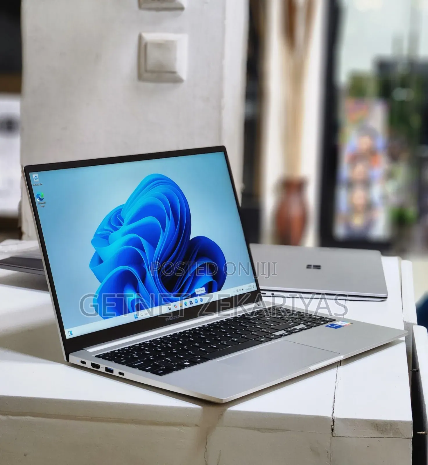 New Laptop Samsung 8GB Intel Core I5 SSD 512GB