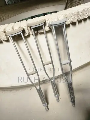 Crutches袪斑axillary Bilateral Crutches膽小crutches墳墓crutches