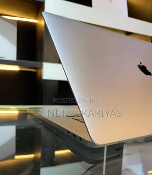 New Laptop Apple MacBook Pro 2019 32GB Intel Core I9 SSD 512GB