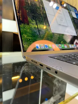 New Laptop Apple MacBook Pro M1 16GB Apple M1 SSD 1T