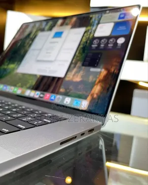 New Laptop Apple MacBook Pro 2021 M1 32GB Apple M1 Pro SSD 1T