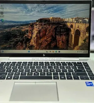 New Laptop HP EliteBook 840 G8 16GB Intel Core I7 SSD 512GB