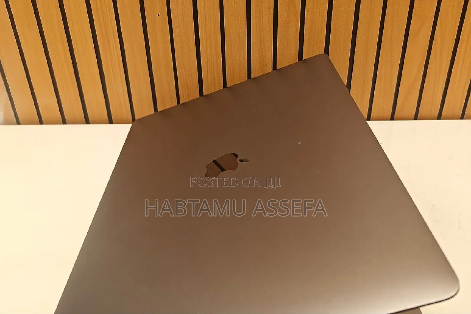 New Laptop Apple MacBook Pro 2019 16GB Intel Core I9 SSD 512GB