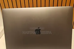 New Laptop Apple MacBook Pro 2019 16GB Intel Core I9 SSD 512GB