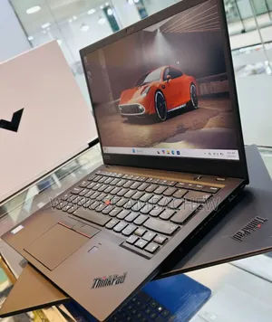 Photo - New Laptop Lenovo ThinkPad Yoga 16GB Intel Core I5 SSD 512GB