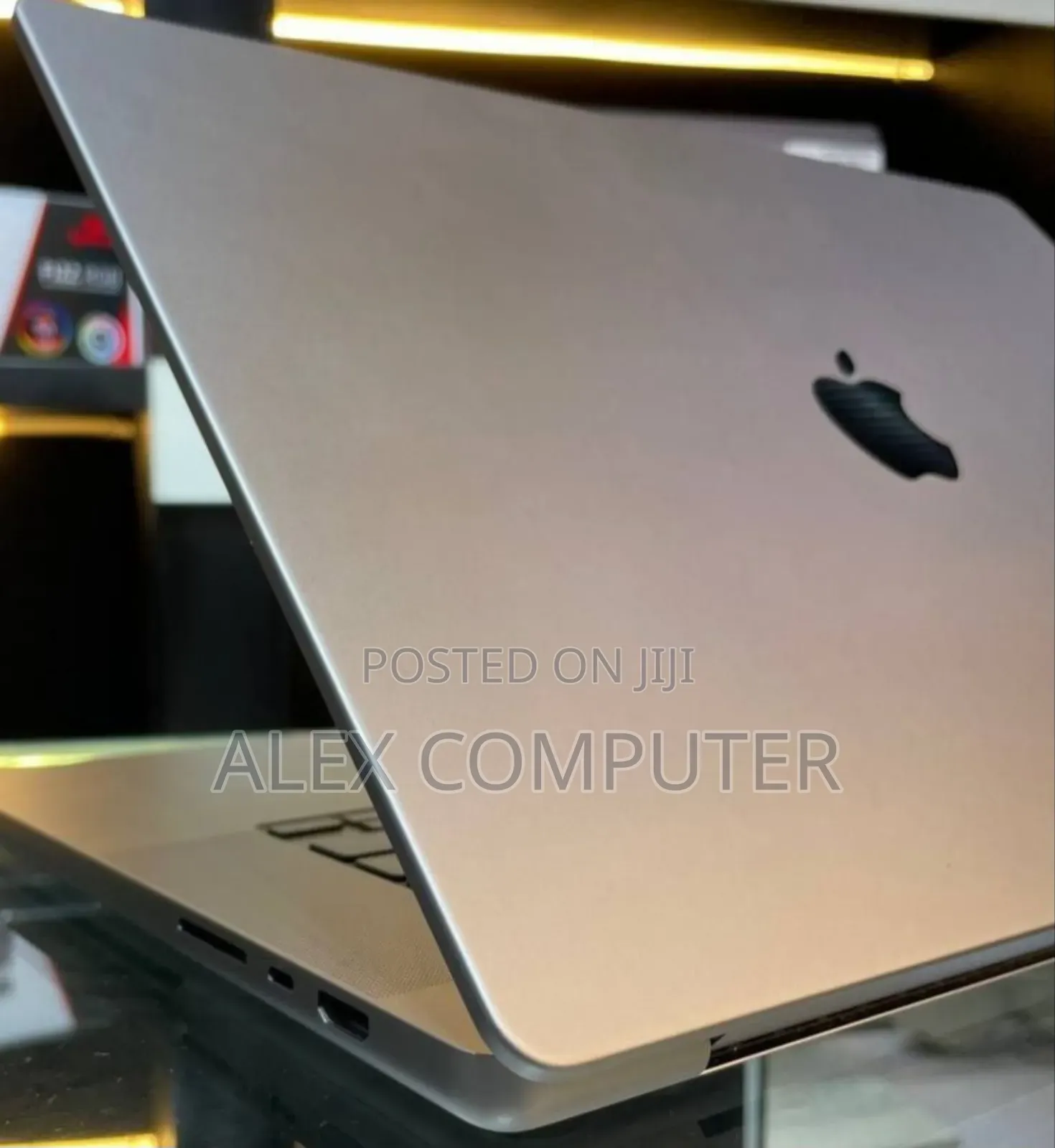 New Laptop Apple MacBook Pro 2021 M1 32GB Apple M1 Pro SSD 1T