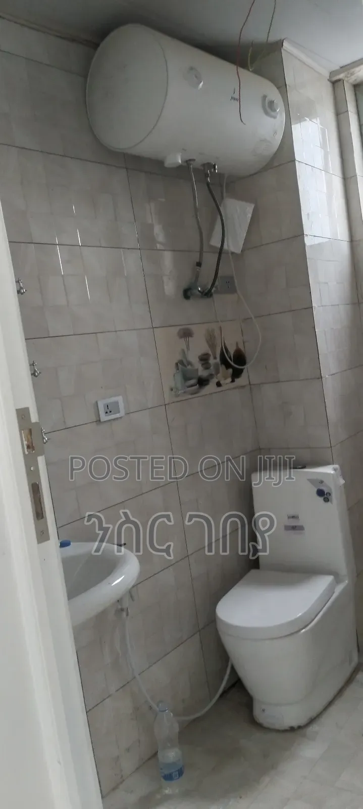 Furnished 3bdrm Condo in Ayat 49, 40/60, Yeka for rent