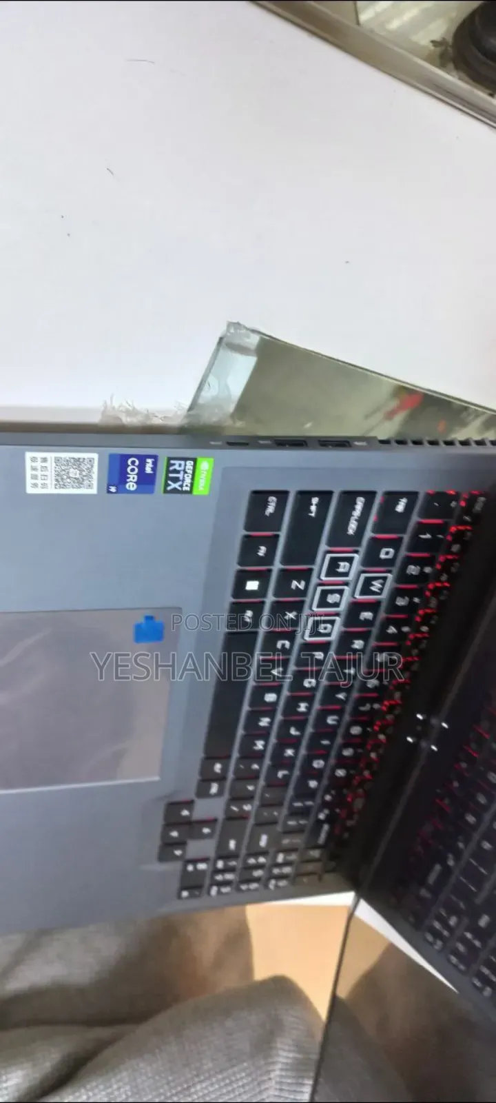 New Laptop 16GB Intel Core i9 SSD 512GB