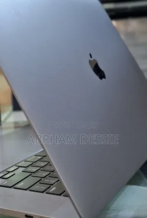 New Laptop Apple MacBook Pro 2019 32GB Intel Core I9 SSD 1T