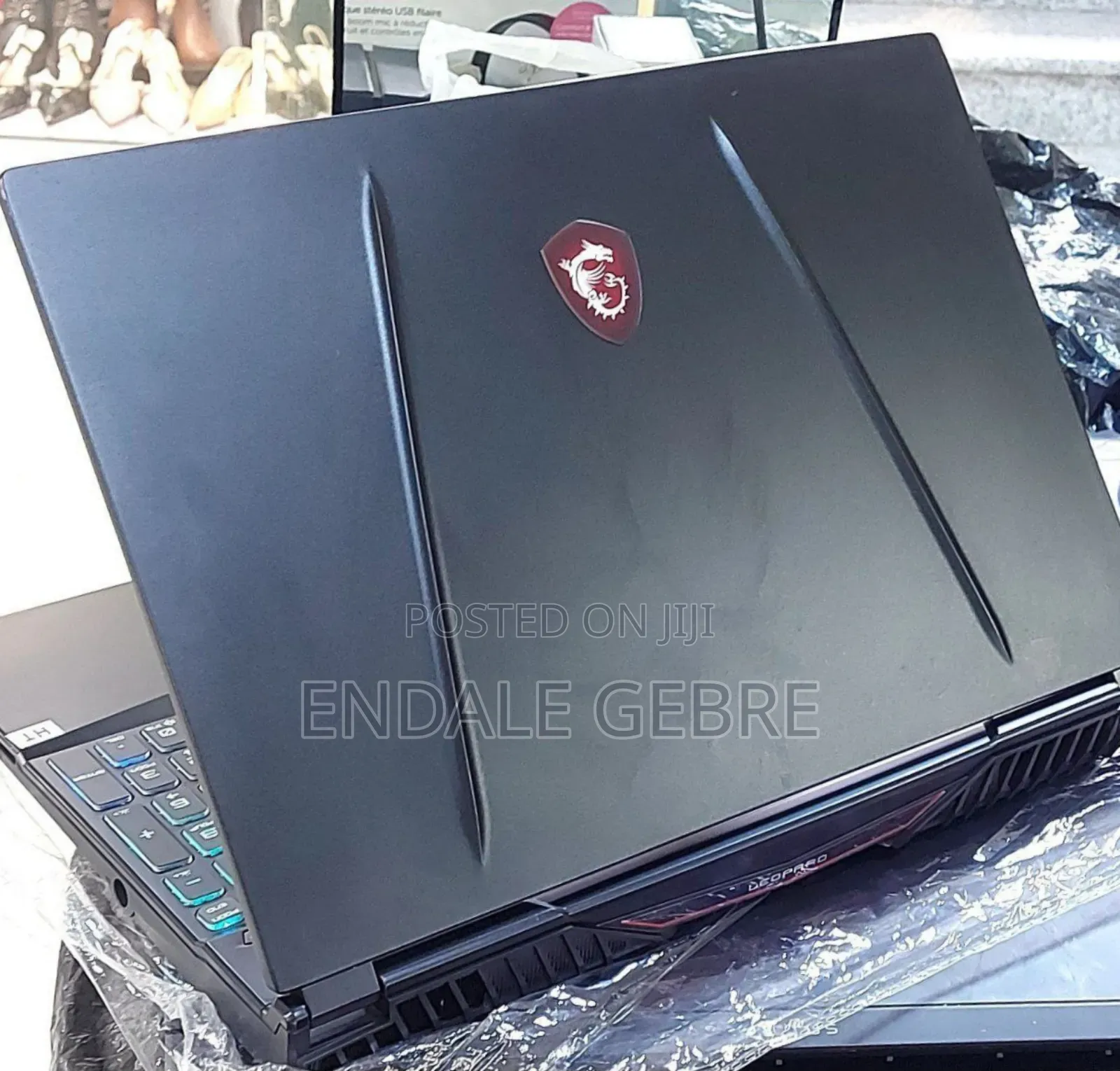 New Laptop MSI GP75 Leopard 16GB Intel Core I7 SSD 512GB