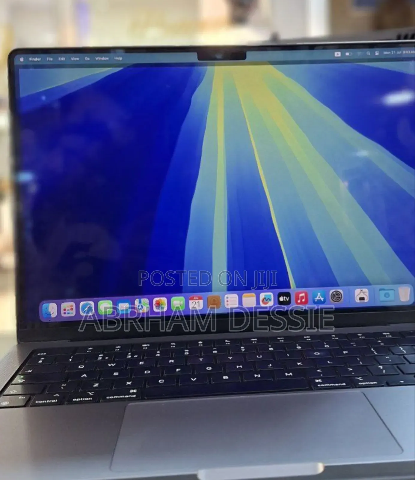 New Laptop Apple MacBook Pro 2021 M1 16GB Apple M1 Pro SSD 512GB