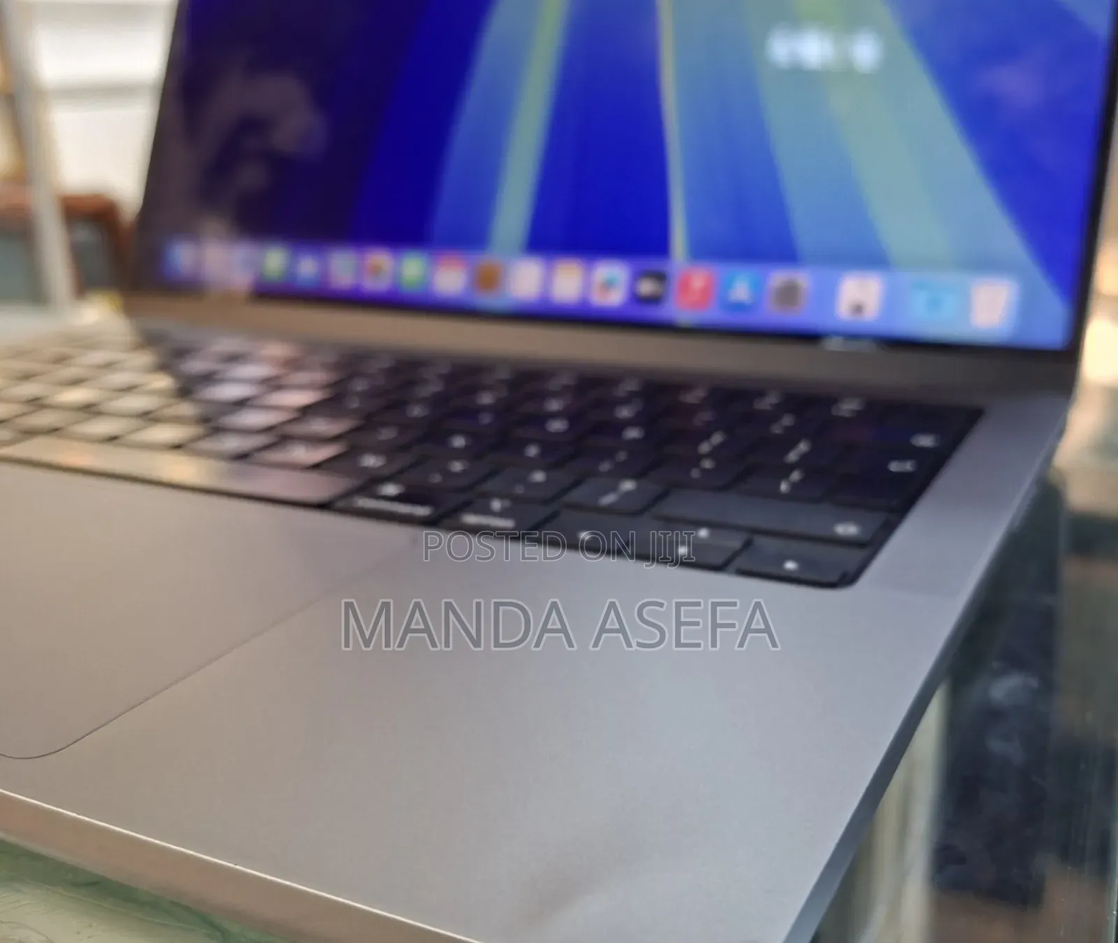 New Laptop Apple MacBook Pro M1 16GB Apple M1 Pro SSD 512GB