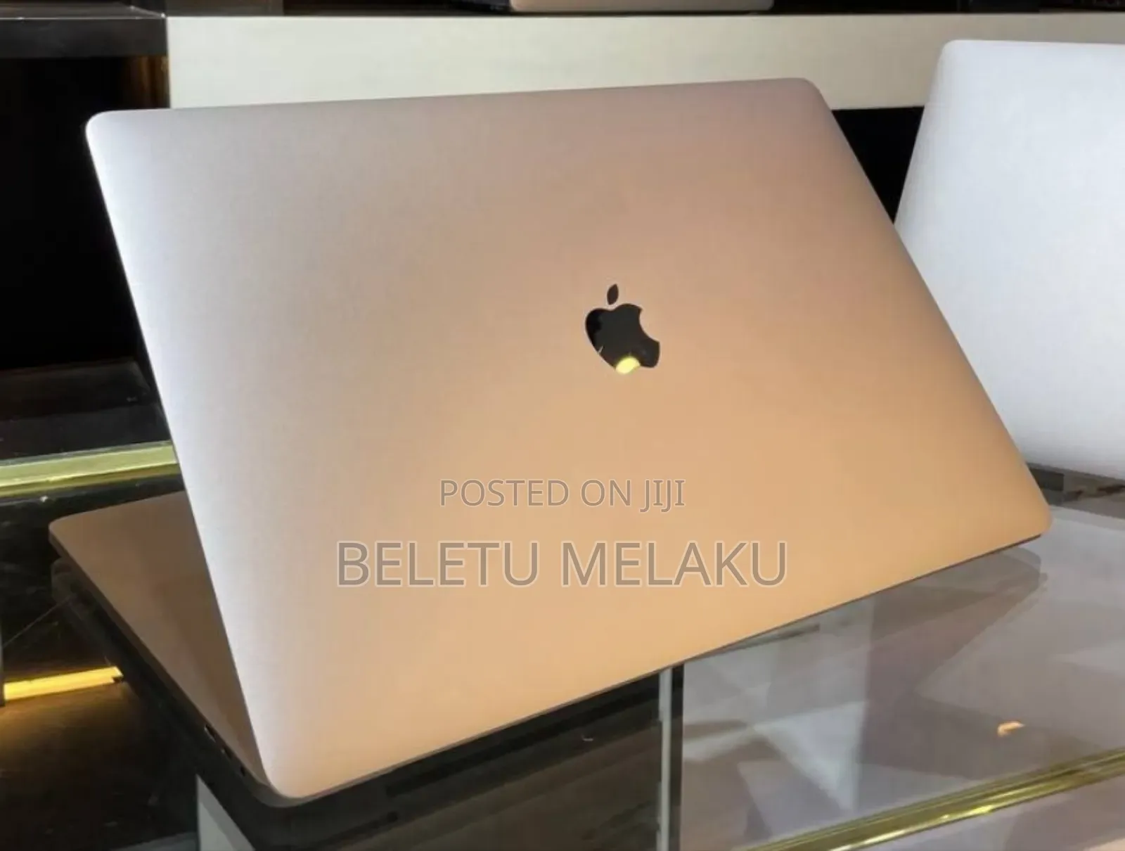 New Laptop Apple MacBook Pro 2019 32GB Intel Core I9 SSD 512GB