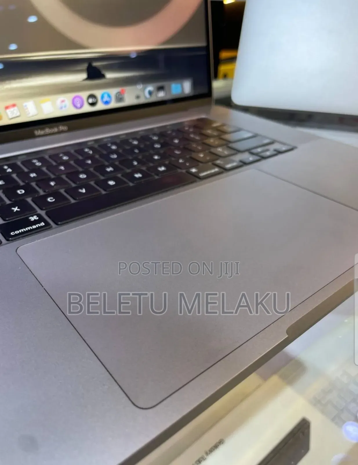 New Laptop Apple MacBook Pro 2019 32GB Intel Core I9 SSD 512GB