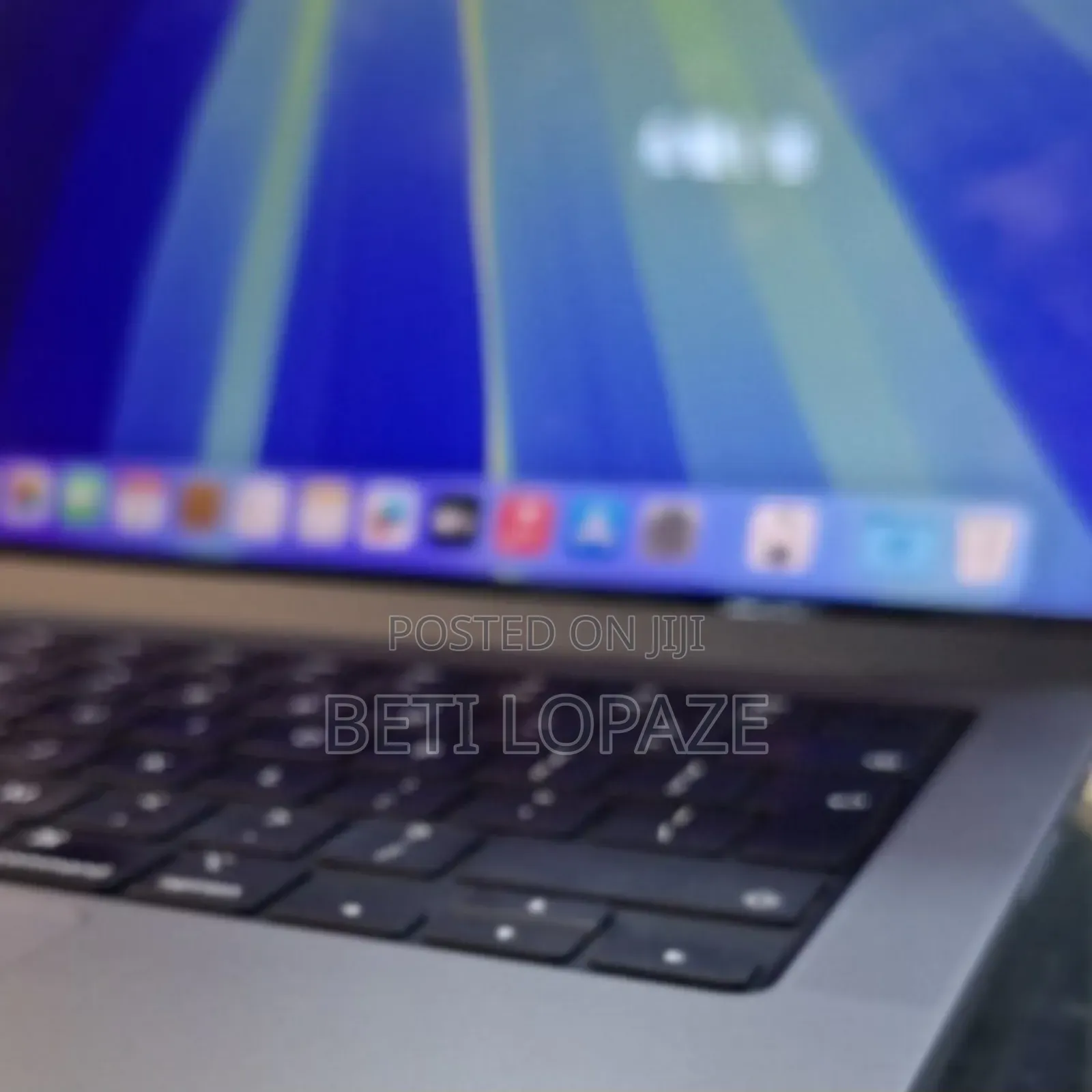 New Laptop Apple MacBook Pro 2021 M1 16GB Intel Core I5 SSD 512GB