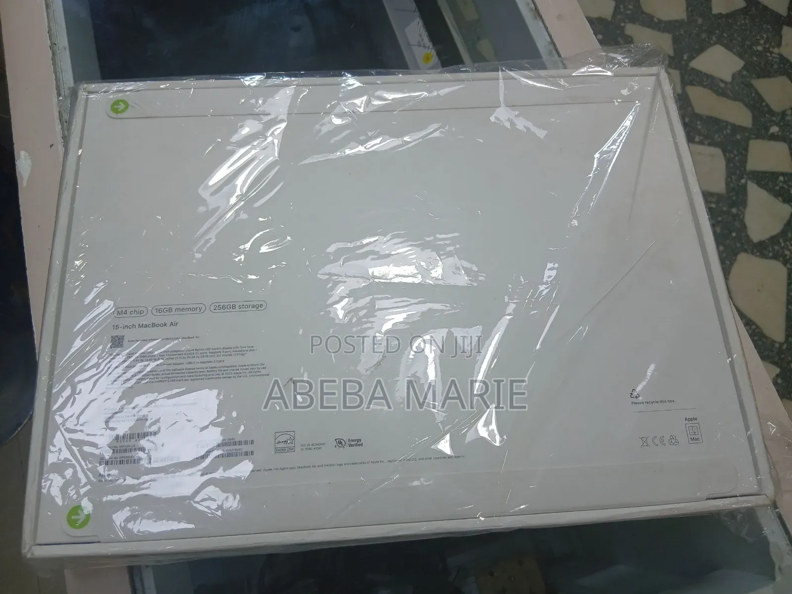 New Laptop Apple MacBook Air 2025 M4 15-Inch 16GB Apple M4 SSD 256GB