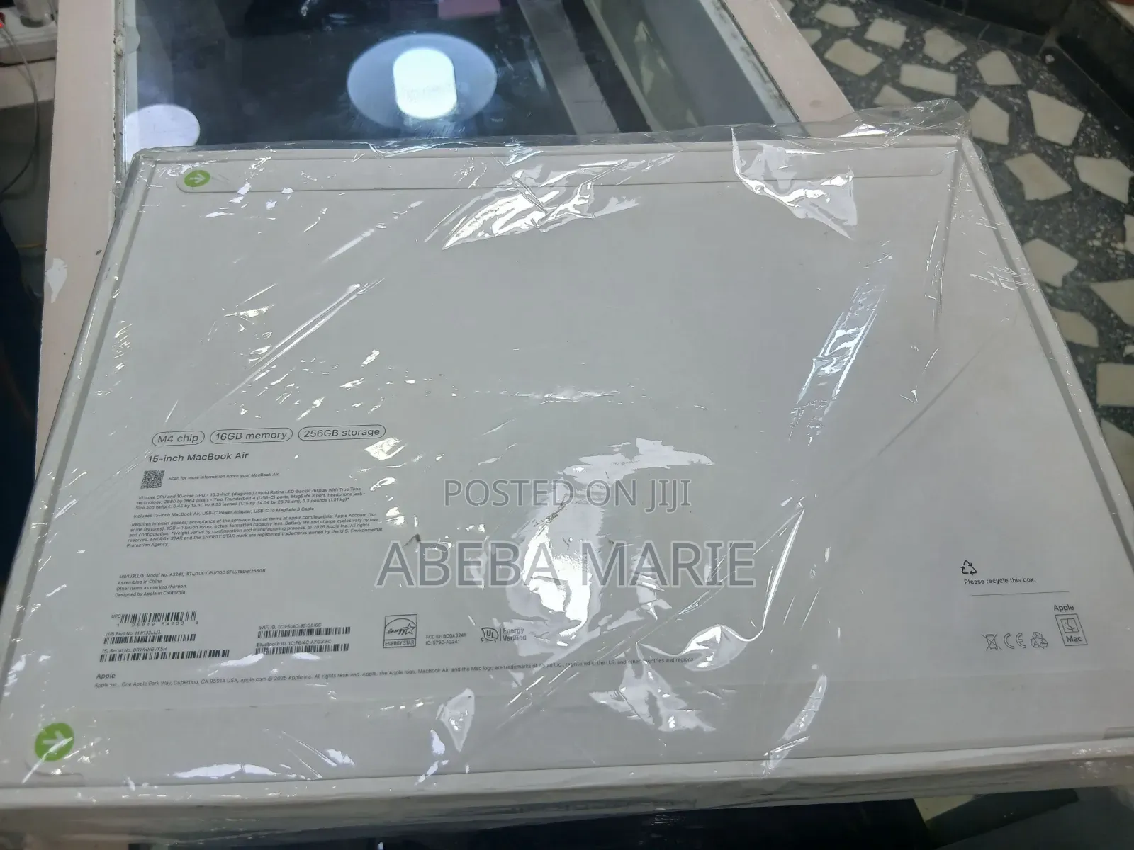 New Laptop Apple MacBook Air 2025 M4 15-Inch 16GB Apple M4 SSD 256GB