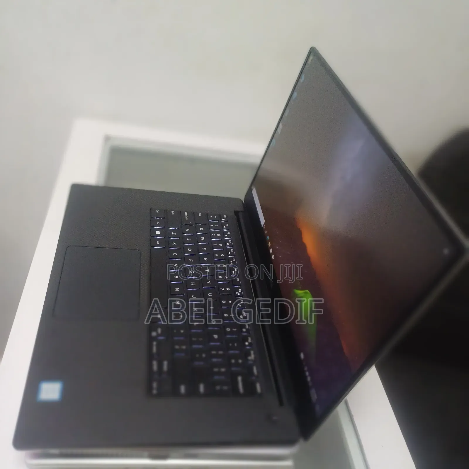 New Laptop Dell Precision 5520 16GB Intel Core I7 SSD 512GB