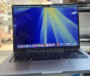 New Laptop Apple MacBook Pro 2021 M1 16GB Apple M1 Pro SSD 512GB