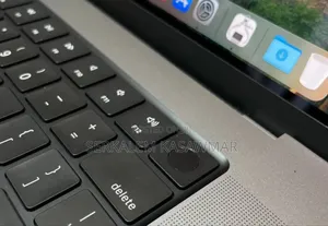 New Laptop Apple MacBook Pro 2021 M1 32GB Apple M1 SSD 1T