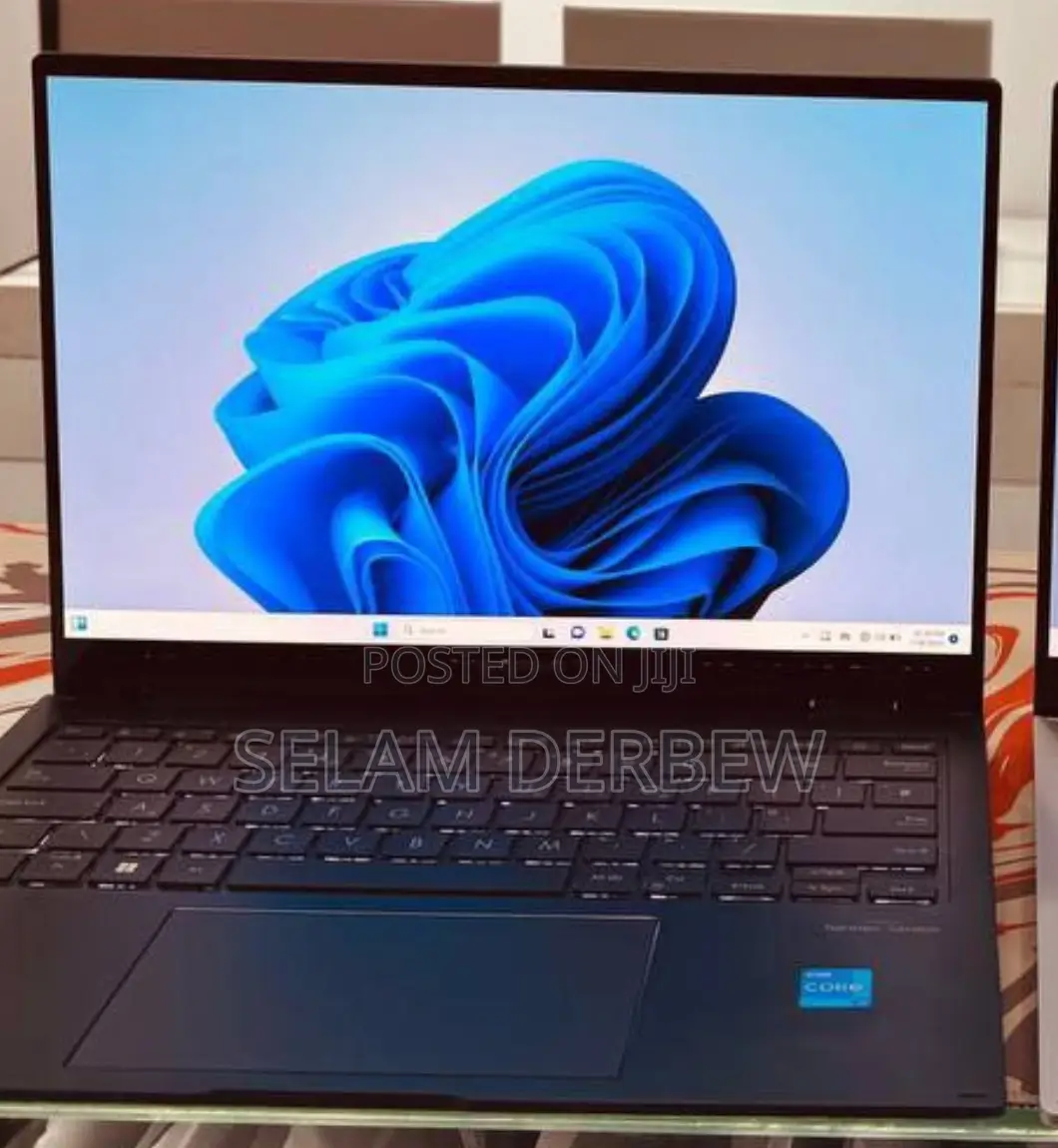 New Laptop Asus Zenbook 14 UX434 16GB Intel Core I5 SSD 512GB