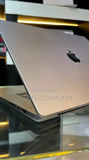 New Laptop Apple MacBook Pro 2021 M1 32GB Apple M1 Pro SSD 1T