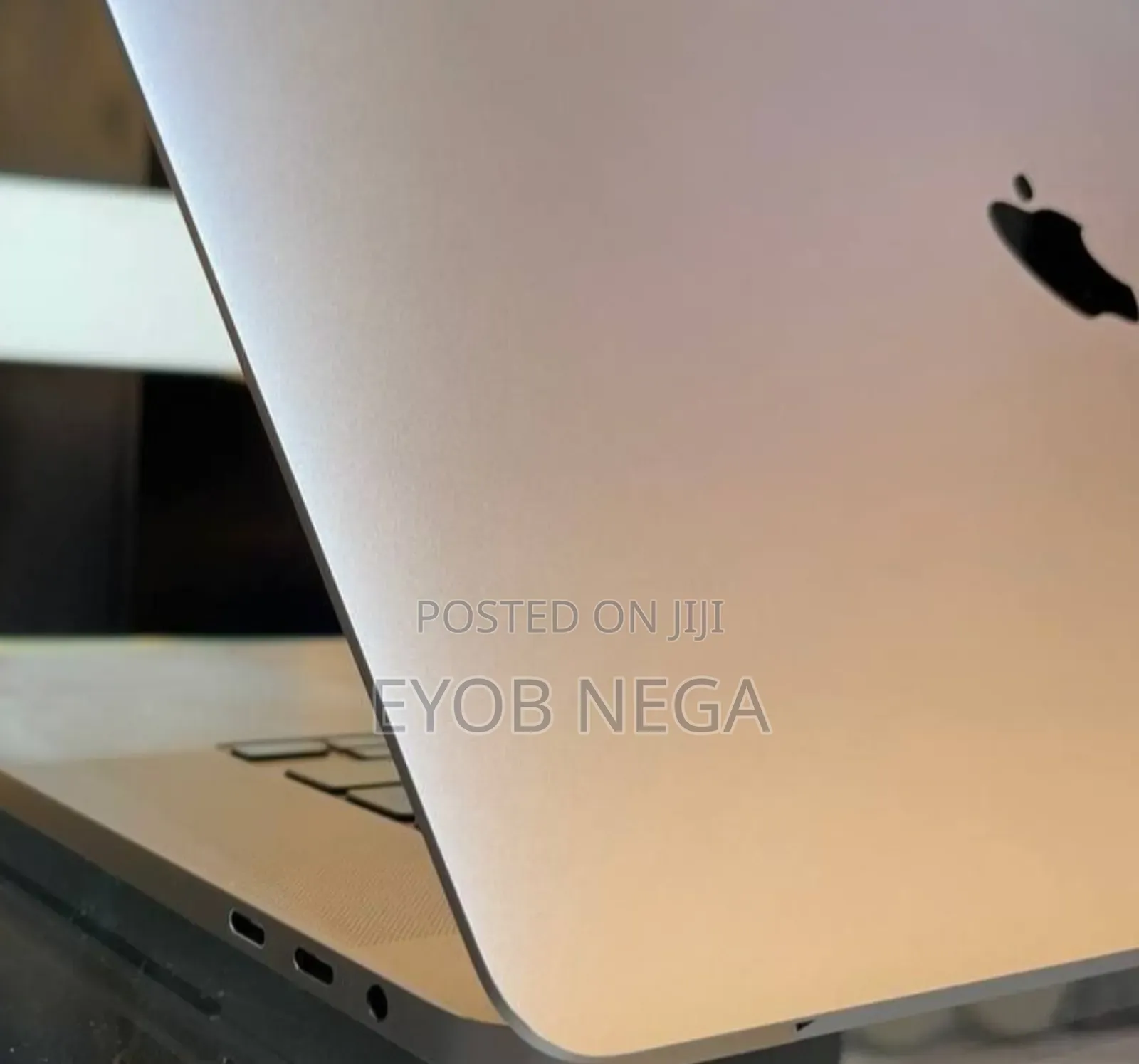 New Laptop Apple MacBook Pro 2019 32GB Intel Core I9 SSD 512GB