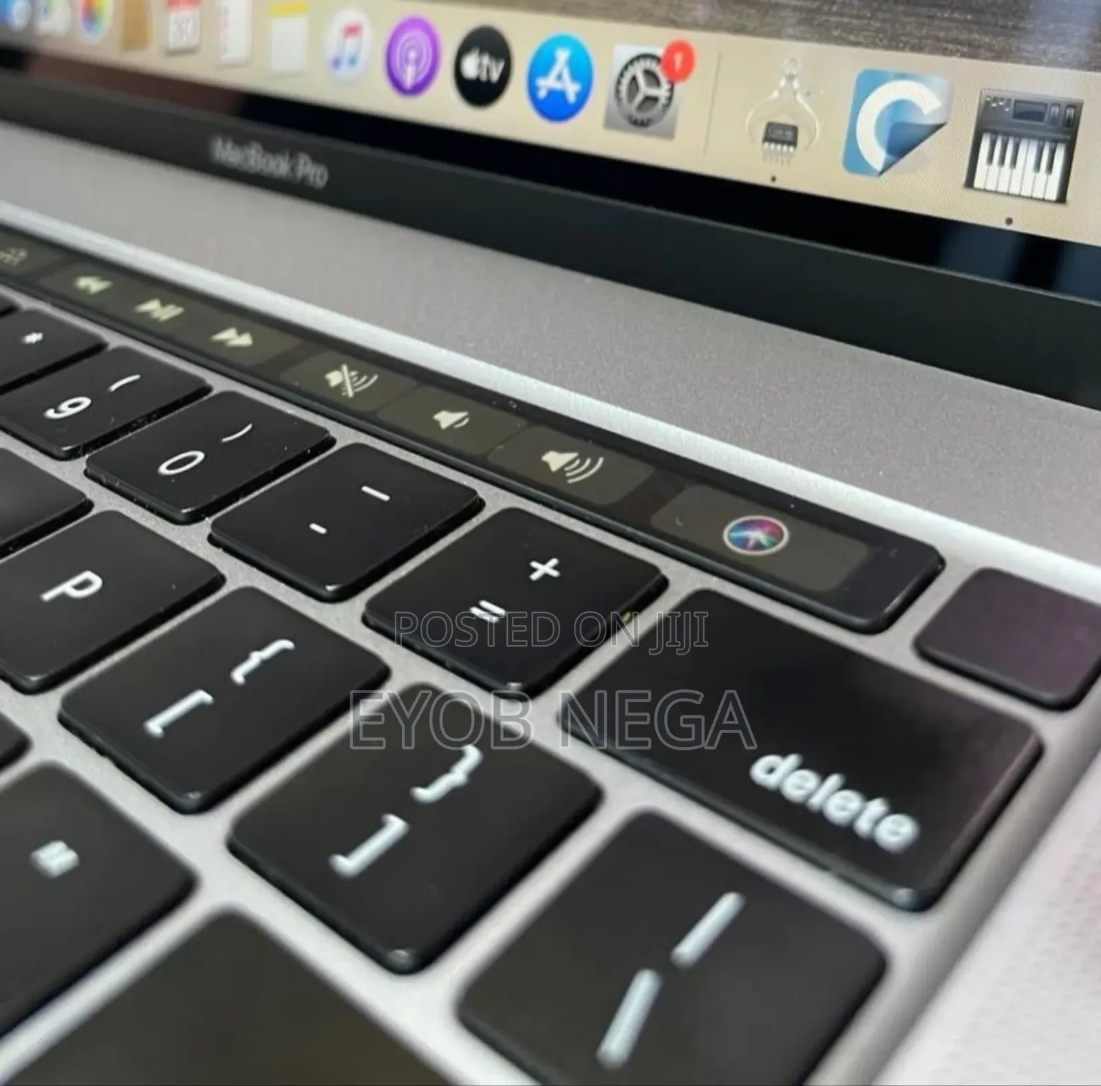 New Laptop Apple MacBook Pro 2019 32GB Intel Core I9 SSD 512GB