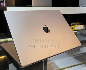 New Laptop Apple MacBook Pro M1 32GB Apple M1 Pro SSD 1T
