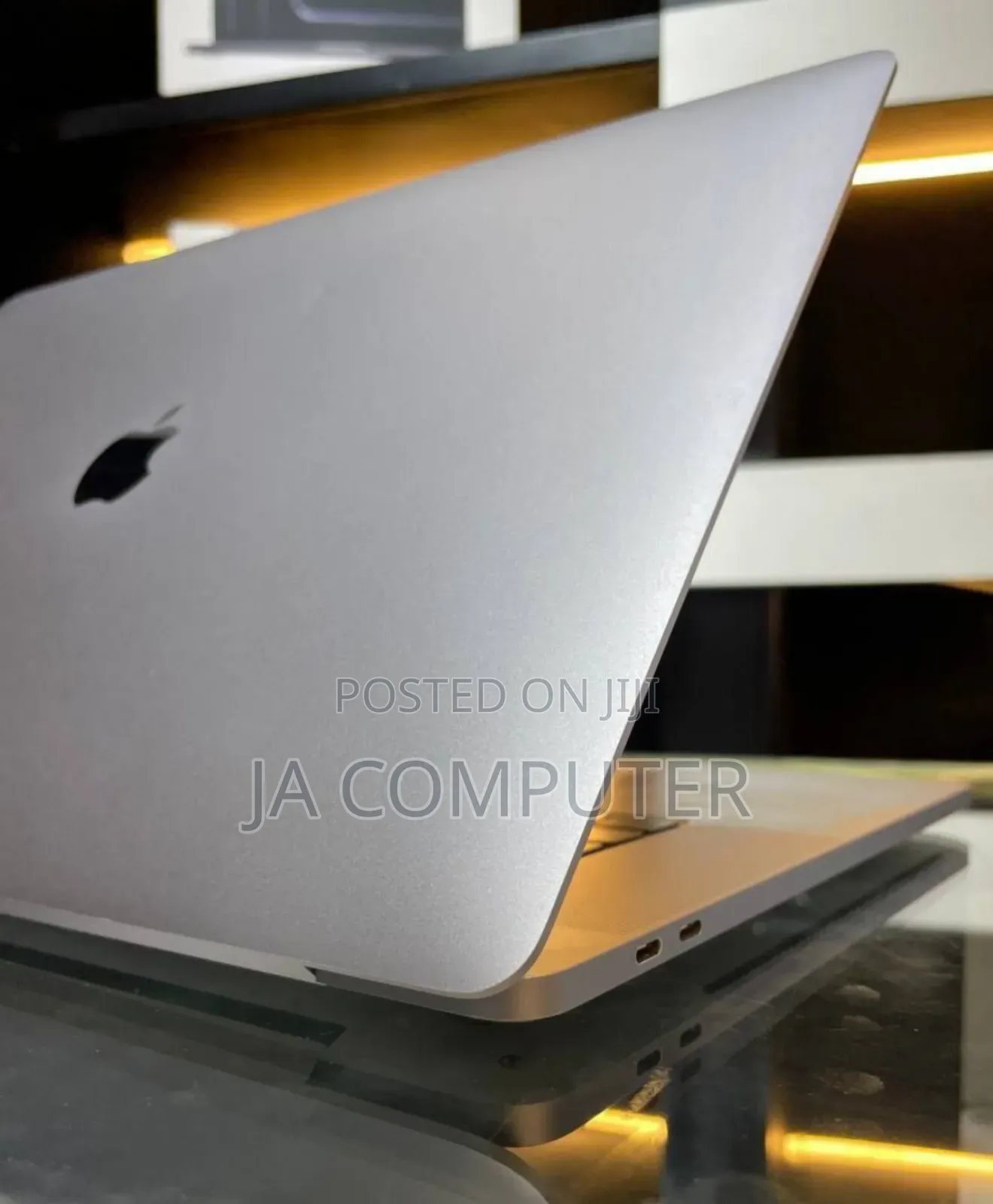 New Laptop Apple MacBook Pro 2019 32GB Intel Core I9 SSD 512GB