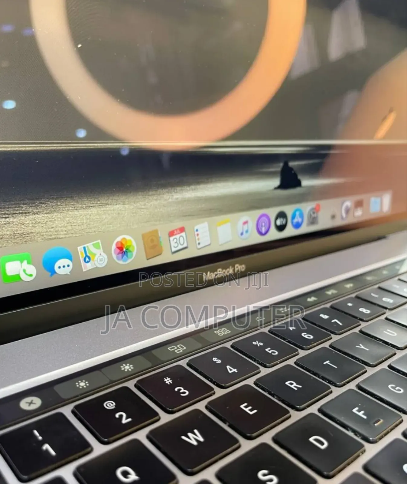 New Laptop Apple MacBook Pro 2019 32GB Intel Core I9 SSD 512GB