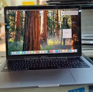 New Laptop Apple MacBook Pro 2019 8GB Intel Core I5 SSD 256GB