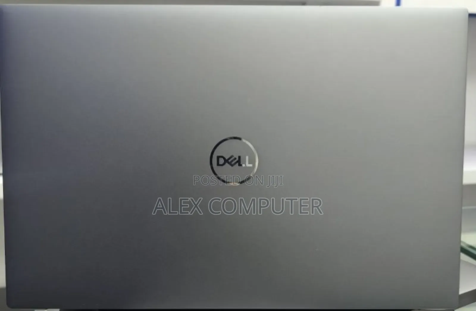 New Laptop Dell Inspiron 15 5565 32GB Intel Core I9 SSD 1T