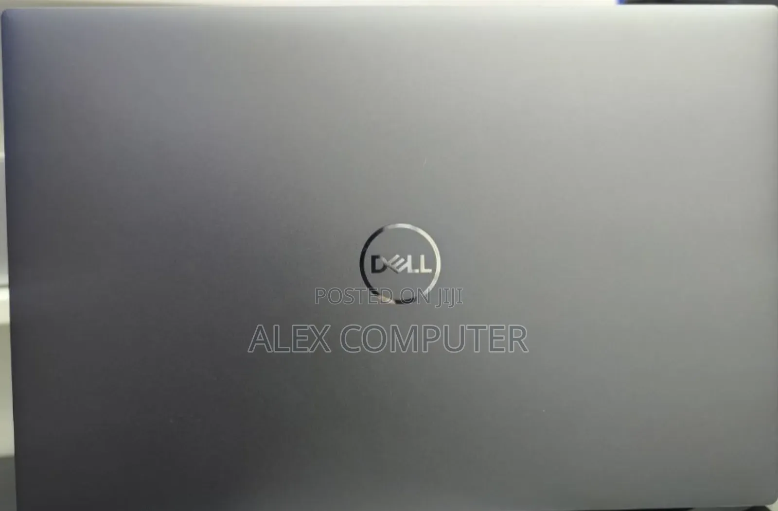 New Laptop Dell Inspiron 15 5565 32GB Intel Core I9 SSD 1T