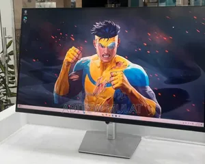 Photo - Dell P3223qe – 31.5′′ Monitor
 Display: 31.5′′ Uhd