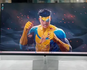 Dell P3223qe – 31.5′′ Monitor
 Display: 31.5′′ Uhd