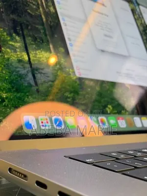 New Laptop Apple MacBook Pro M1 32GB Apple M1 Pro SSD 1T