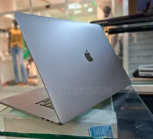 New Laptop Apple MacBook Pro 2019 32GB Intel Core I9 SSD 1T