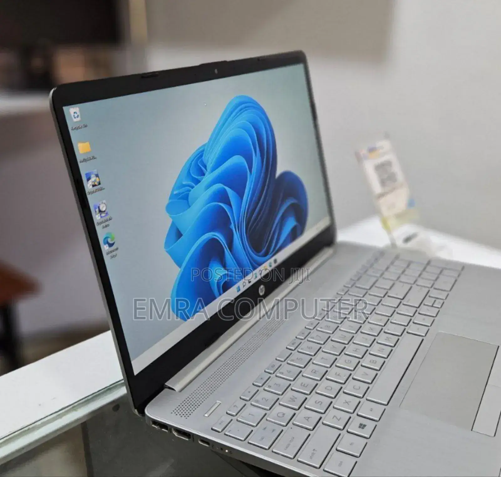 New Laptop HP Stream Notebook 8GB Intel Core i7 SSD 512GB