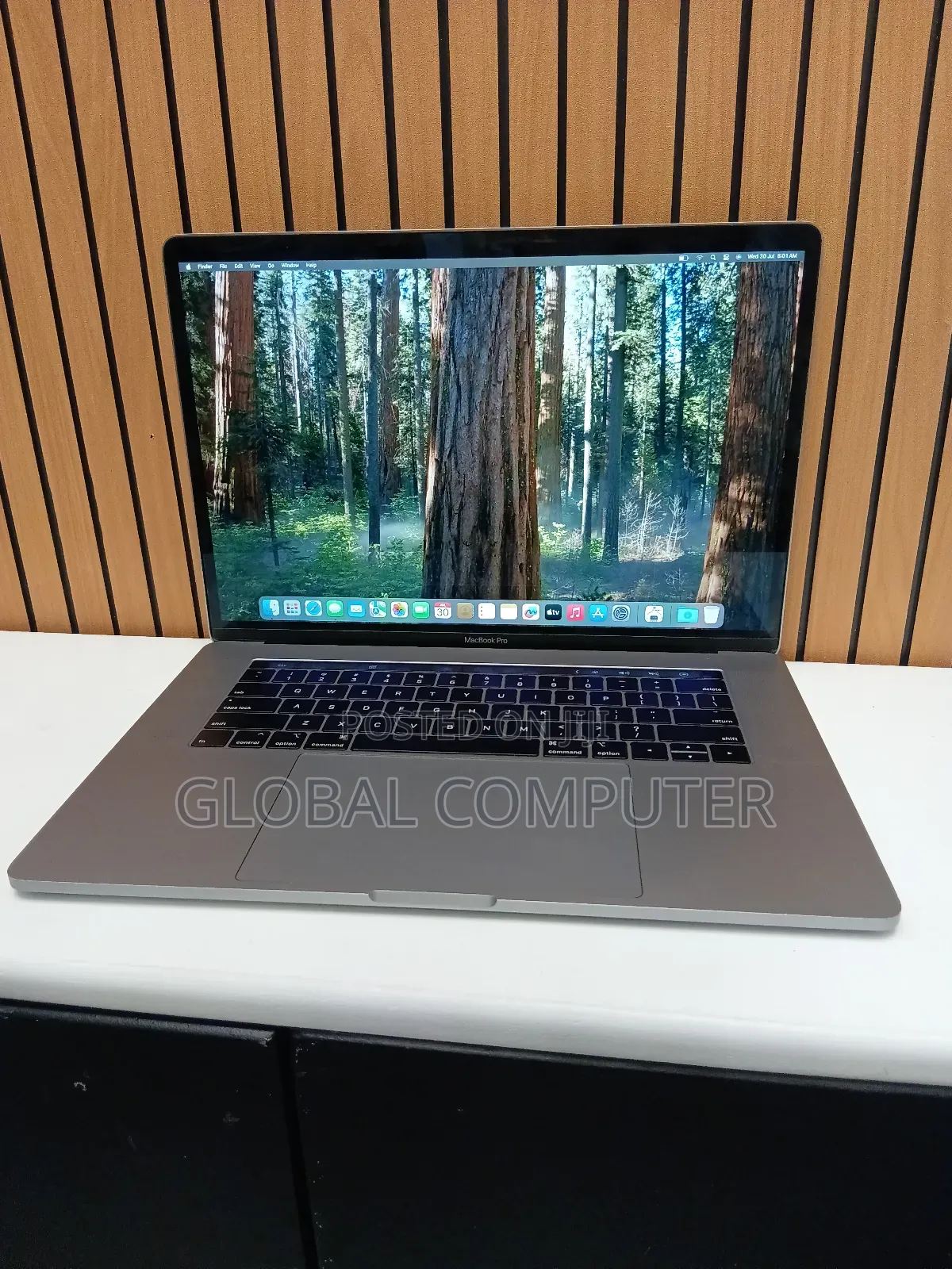 New Laptop Apple MacBook Pro 2019 32GB Intel Core I9 SSD 1T