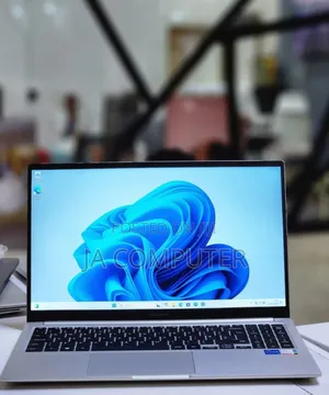 New Laptop Samsung Galaxy Book 2 8GB Intel Core I5 SSD 512GB