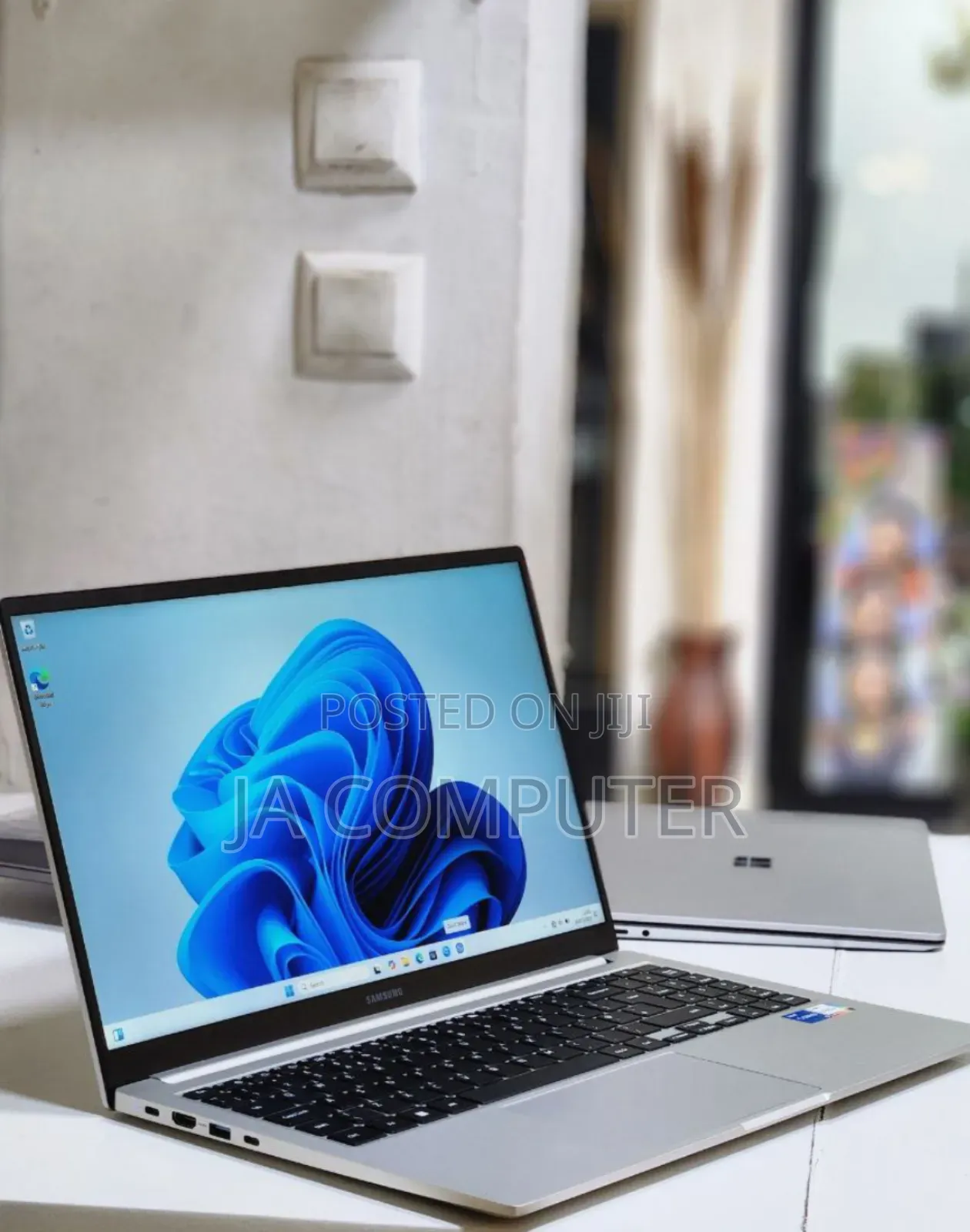 New Laptop Samsung Galaxy Book 2 8GB Intel Core I5 SSD 512GB