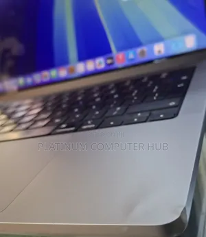 New Laptop Apple MacBook Pro 2021 M1 16GB Apple M1 Pro SSD 512GB