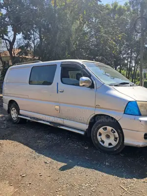 Toyota HiAce 2008 Silver