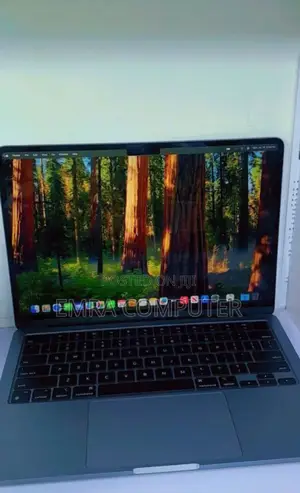 Photo - New Laptop Apple MacBook Air 2022 M2 16GB Apple M2 SSD 256GB